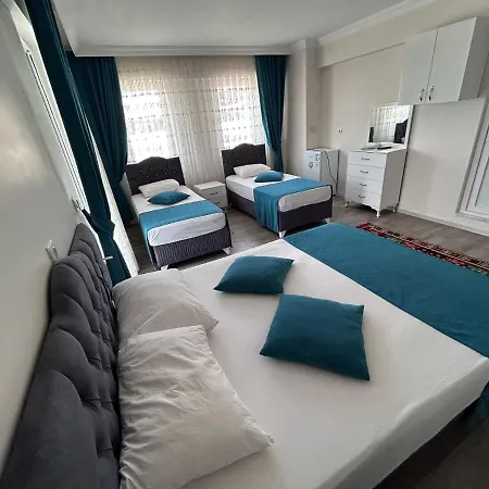 Апарт-отель Paradise House 3*