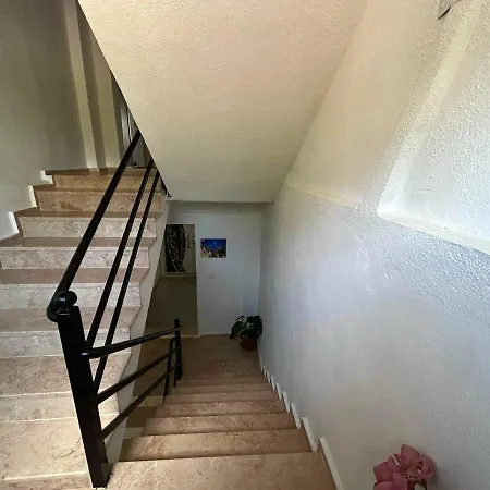 Aparthotel Paradise House