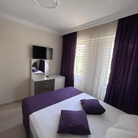 Paradise House Aparthotel