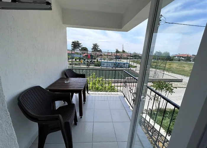 Apart Otel Paradise House 3*