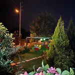 Paradise House Aparthotel