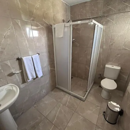 Paradise House Apartmanhotel