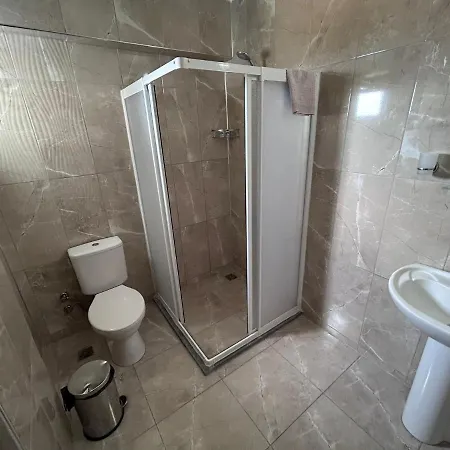 Paradise House 4*