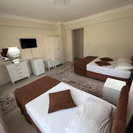 Apartmanhotel Paradise House 3*