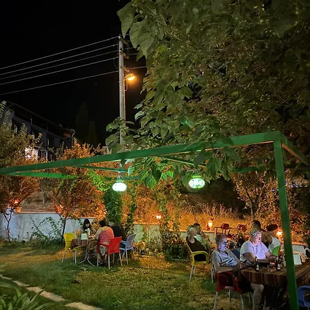 Ξενοδοχείο με διαμερίσματα Paradise House