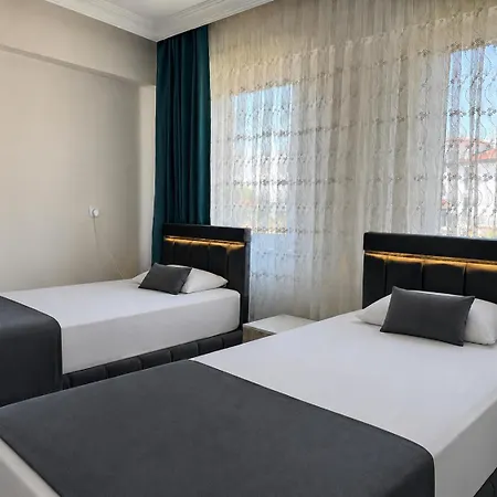 Paradise House Appart hôtel 4*
