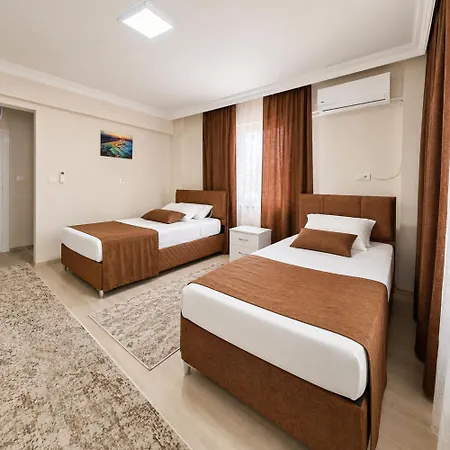 Paradise House 4*