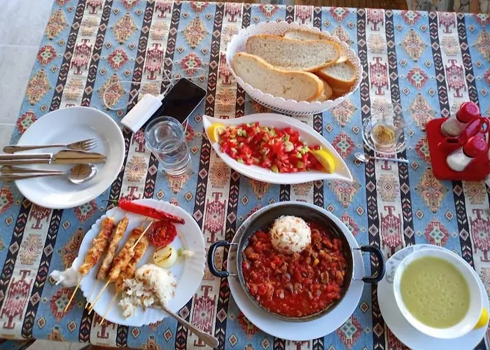 Paradise House Aparthotel 3*