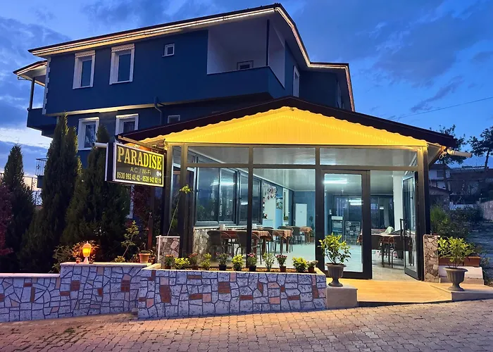 アパートホテル Paradise House 3*